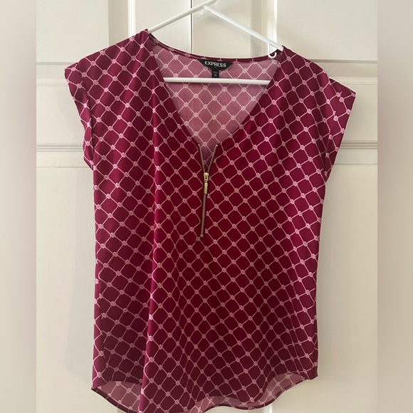 Bundle of two express shirts - Picture 2 of 2